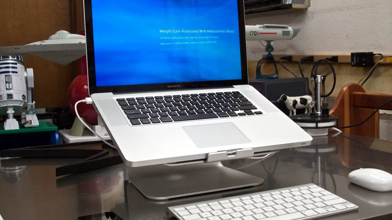 Make your own laptop stand