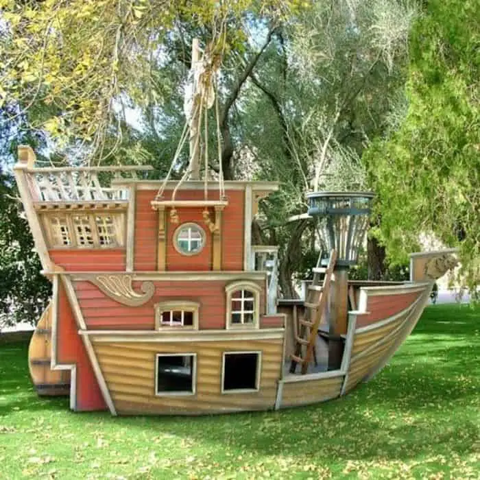 Old Captain’s Pirate Ship Playhouse