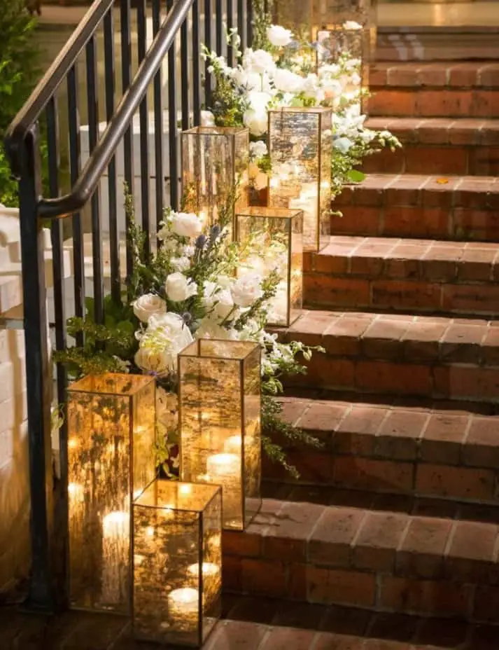 DIY Lanterns Decorations on Stairs