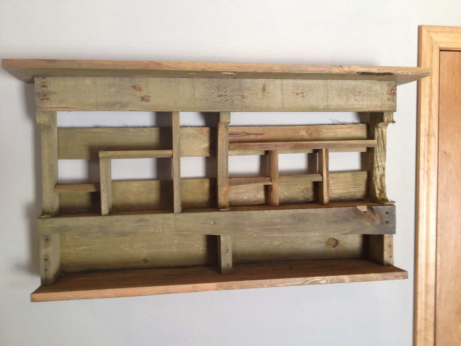DIY Reclaimed Wood Shelf