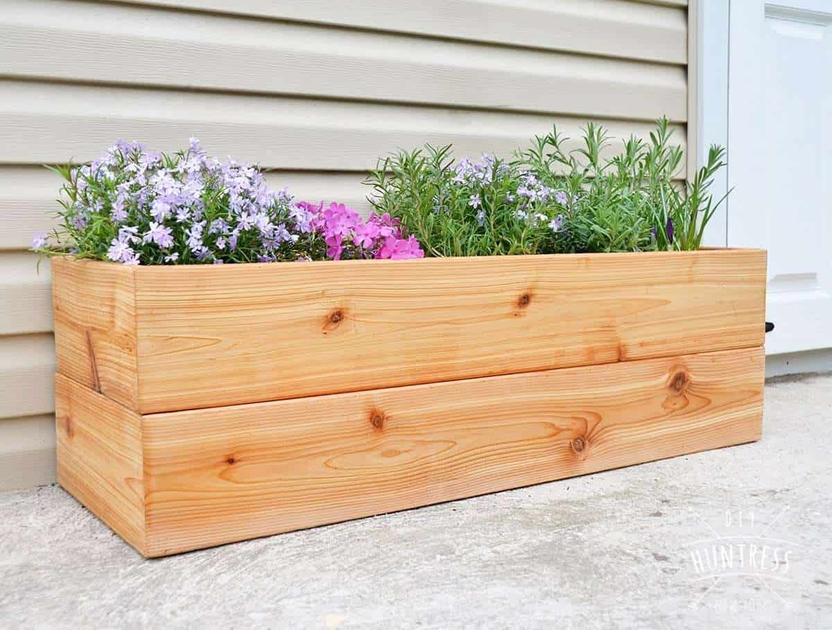 DIY Contemporary Cedar Planter Box