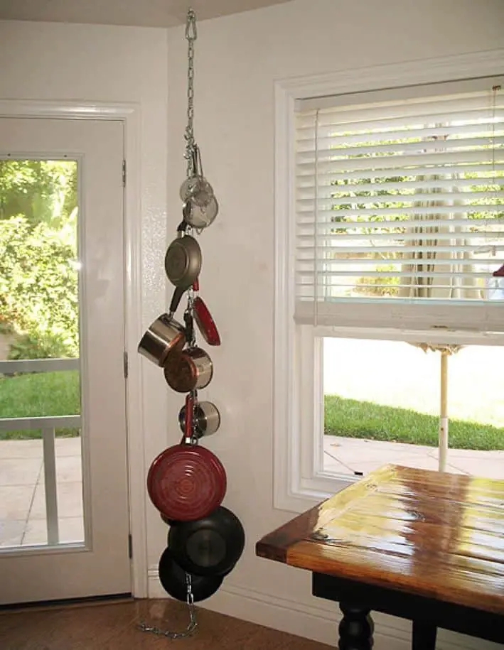 DIY Vertical Hanging Pot Rack