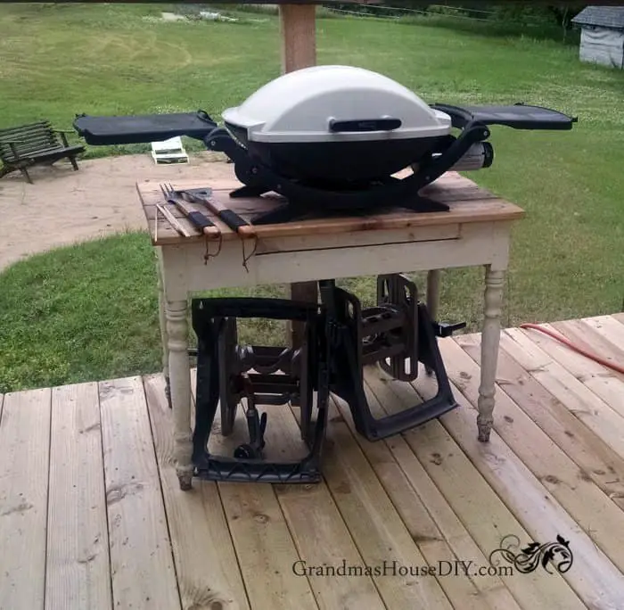 DIY Wood Grill Station