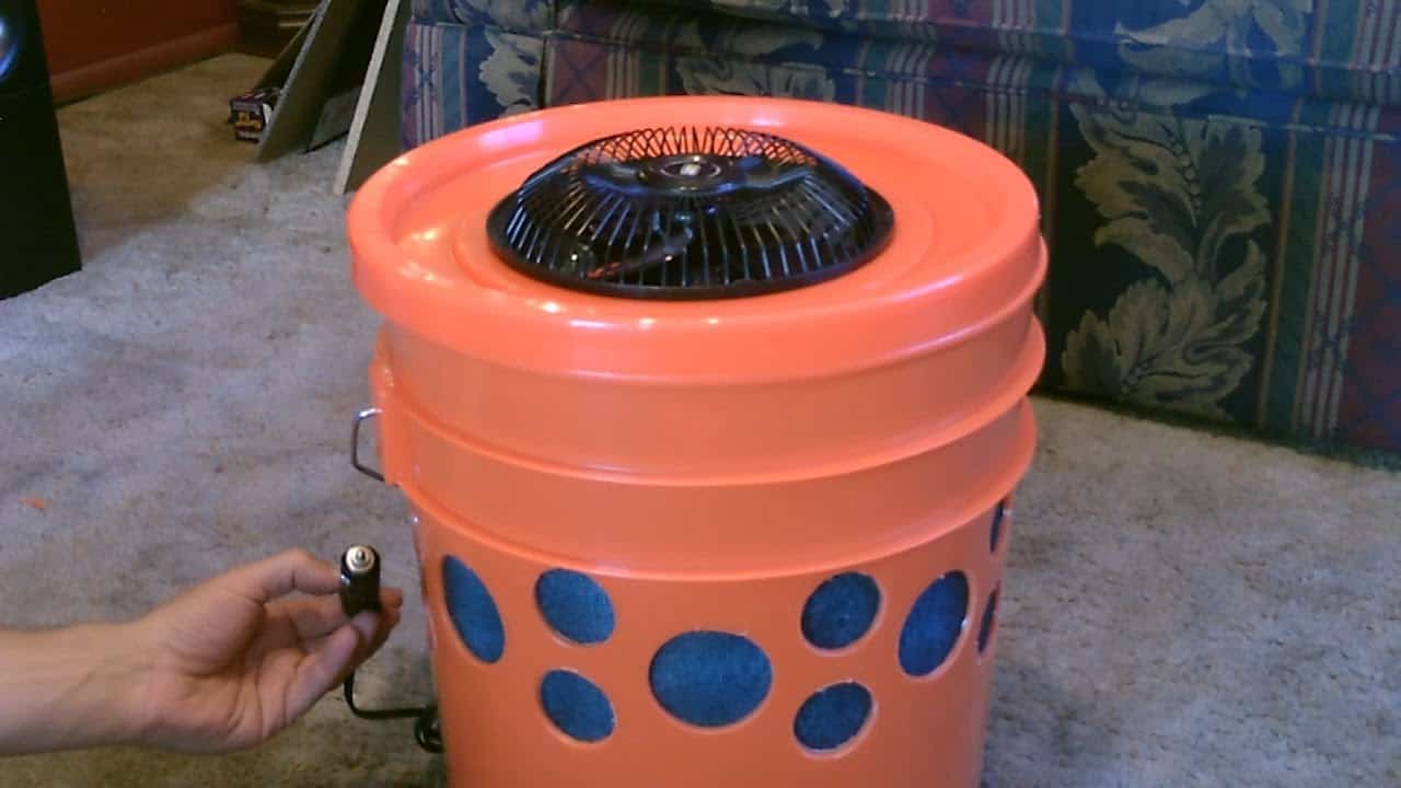 DIY simple bucket swamp cooler