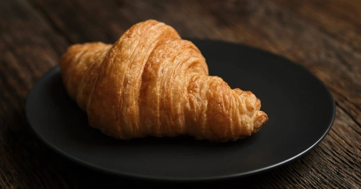 How to thaw and reheat unbaked croissants